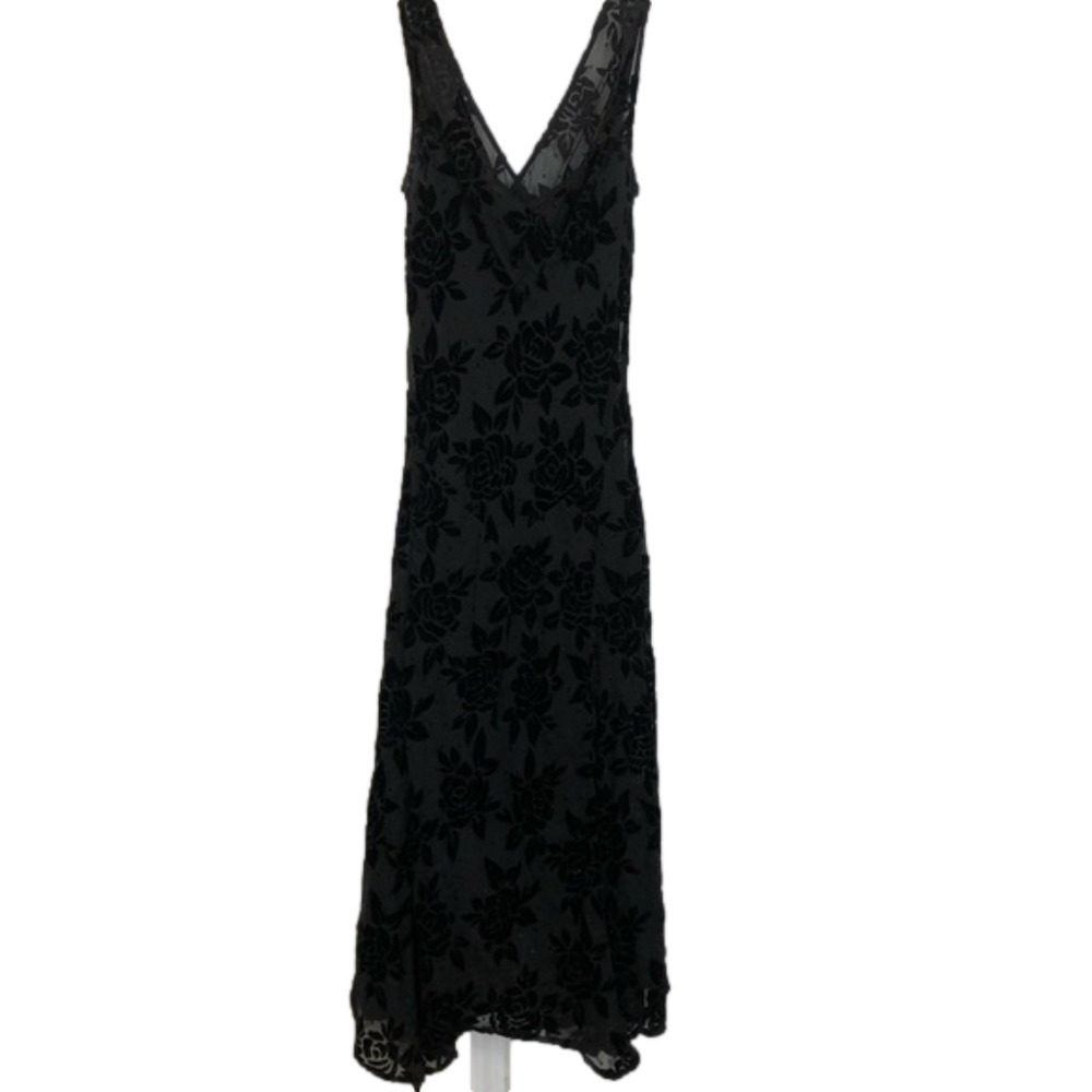 Robbie Bee Sleeveless Dress with Velvet & Sequins